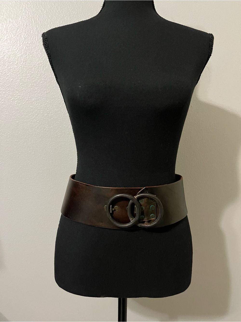 Vintage Zip Stevenson for HTC brown leather wide belt. Pre-Owned Condition-Good